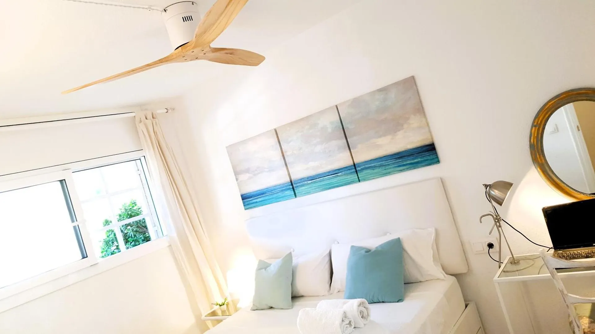 סאלו Paradis Beach & Center דירה