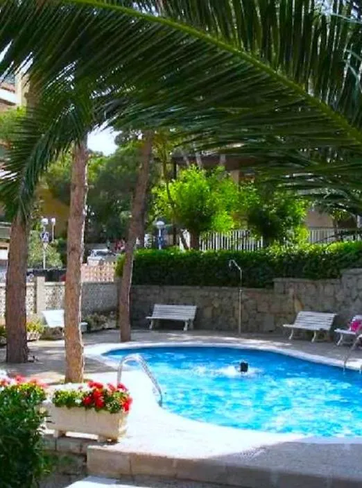 סאלו Paradis Beach & Center